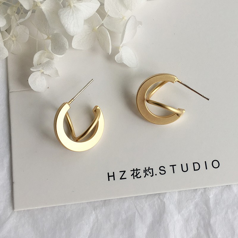 Khuyên Tai Kim Loại Cá Tính Phong Cách Hàn Quốc A200 Dành Cho Bạn Nữ