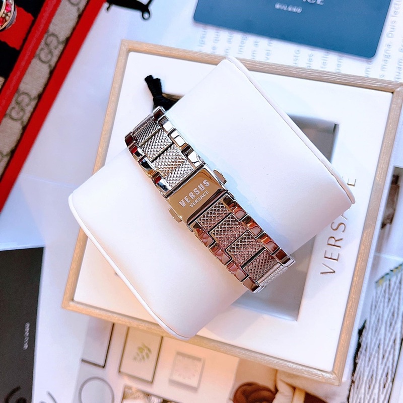 Đồng hồ nữ Versus dây thép không gỉ, kích thước 39mm