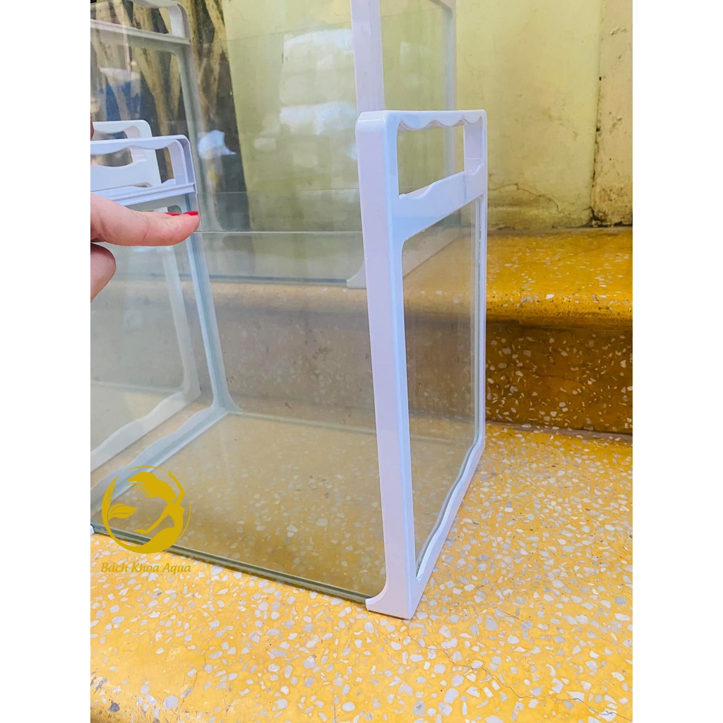 Bể kính Việt Nhật bo góc có tay cầm chắc chắn