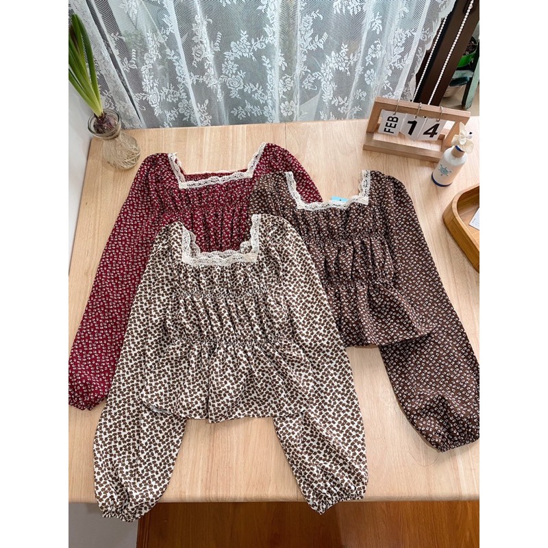ÁO hoa nhúng cổ viền ren tay phồng - 22.Lystore