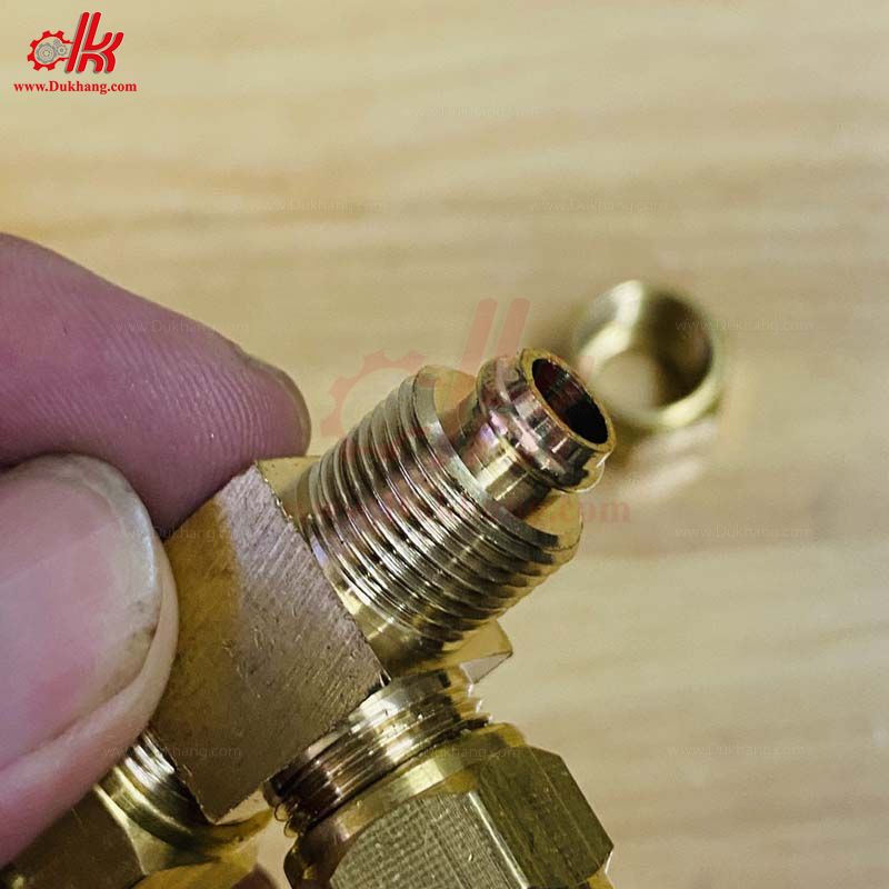 Nối đồng ngã ba siết ống khí nén - Tê siết cam