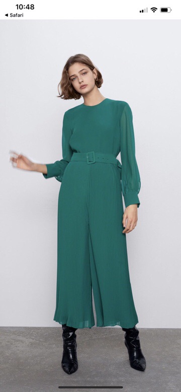 Bộ jumpsuit quần xếp ly - form rộng