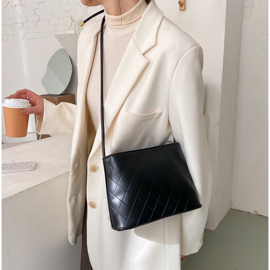 TÚI ĐEO CHÉO NỮ, TÚI DA TRẦN TRÁM DÂY BUỘC THỜI TRANG HÀN QUỐC BH 495 | BigBuy360 - bigbuy360.vn