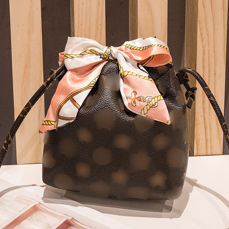 Túi dây rút bằng da PU màu trơn thời trang Hàn Quốc