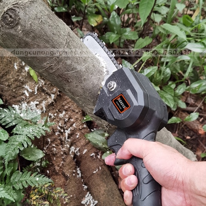 Máy cưa xích cầm tay mini chạy pin 24V