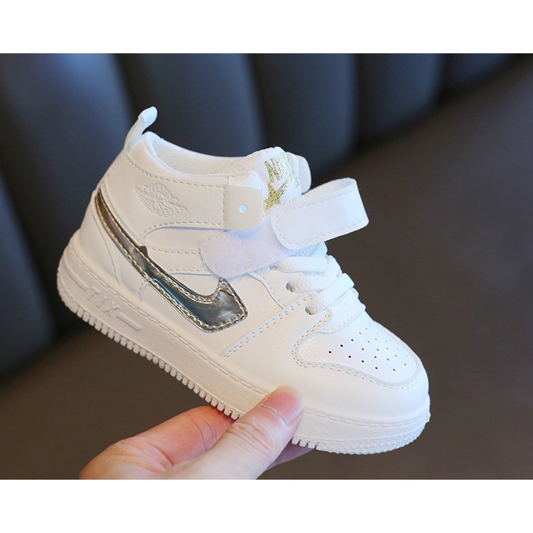 Giày sneaker bé trai và bé gái cao cấp siêu nhẹ phong cách Hàn Quốc cho bé 1 đến 6 tuổi