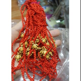 Vòng tay may mắn đỏ