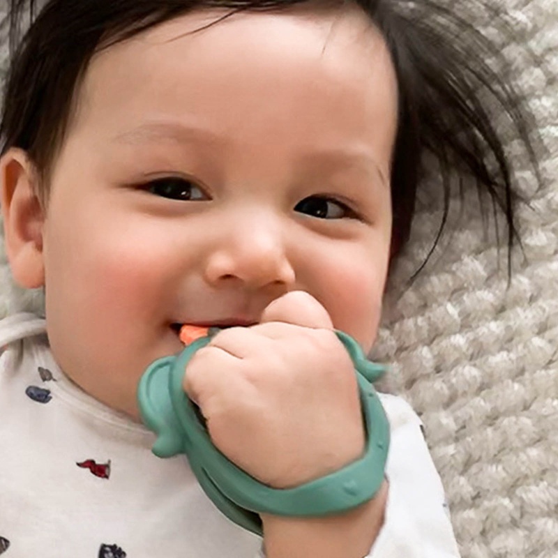 Đồ Chơi Gặm Nướu Cho Bé Sơ Sinh Bằng Chất Liệu Silicone Không BPA Đính Hạt 3D