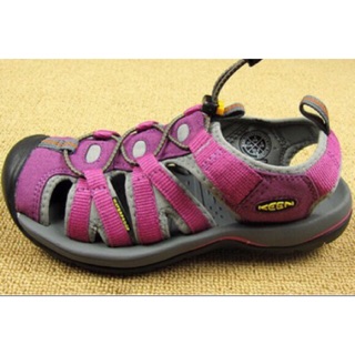 Dép dọ Keen nữ đi du lịch, cắm trại, leo núi và dã ngoại. Camping, hiking and trekking