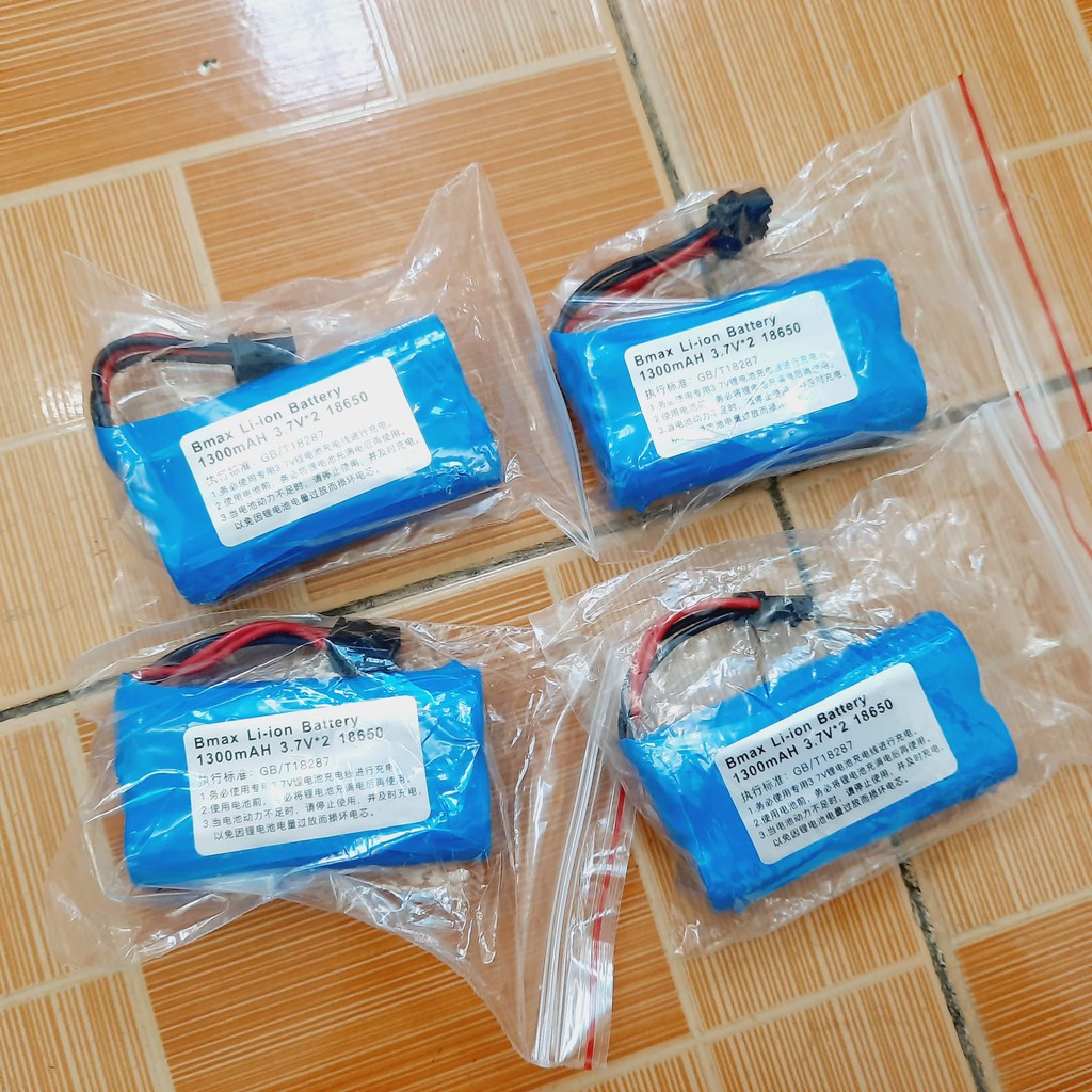 Pin sạc 18650 7.4v dung lượng 1300mah cổng nối SM-4P dùng cho xe mô hình điều khiển từ xa