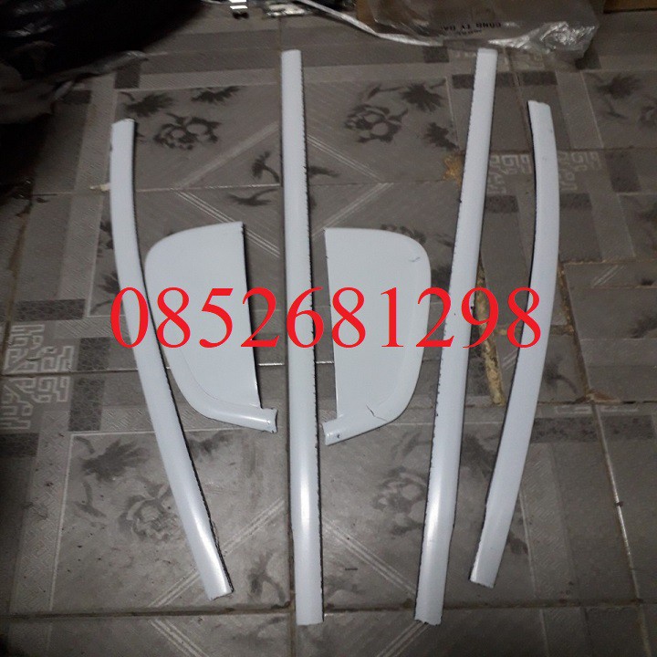 Bộ nẹp viền chân kính inox xe Mitsubishi Triton form 2019-2021