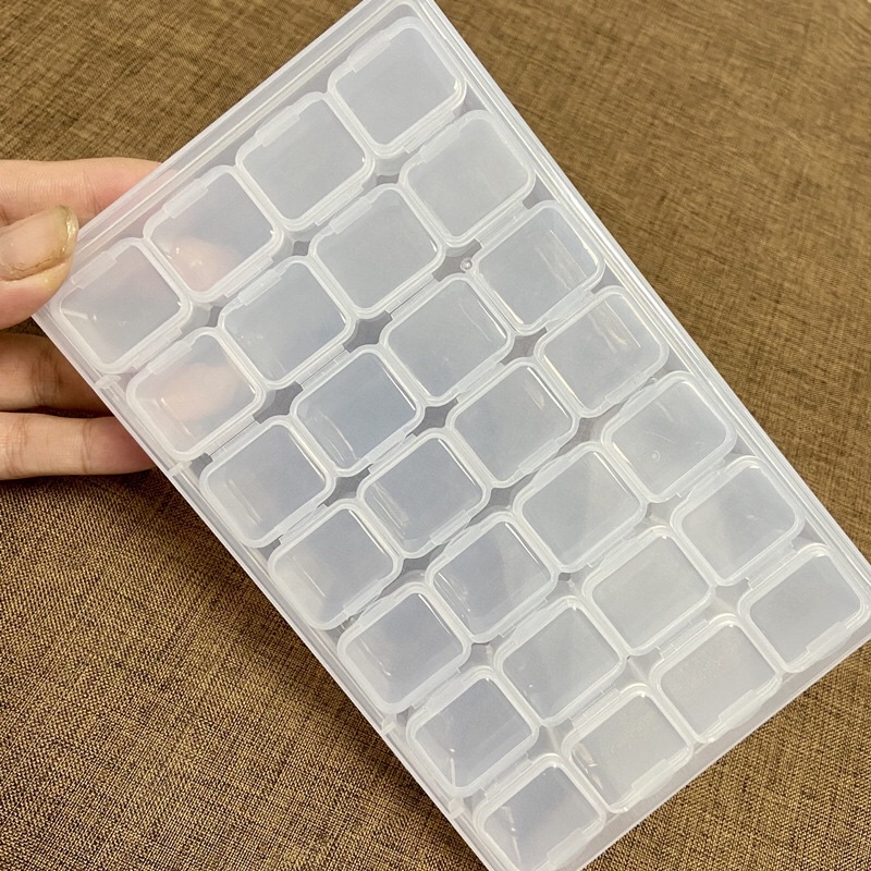 Hộp đựng charm, đá , phụ kiện nail 28 ô và 56 ô