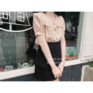 Set áo cổ bèo ren và chân váy xếp li