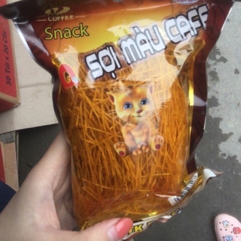 Tăm cay snack sợi màu cà phê