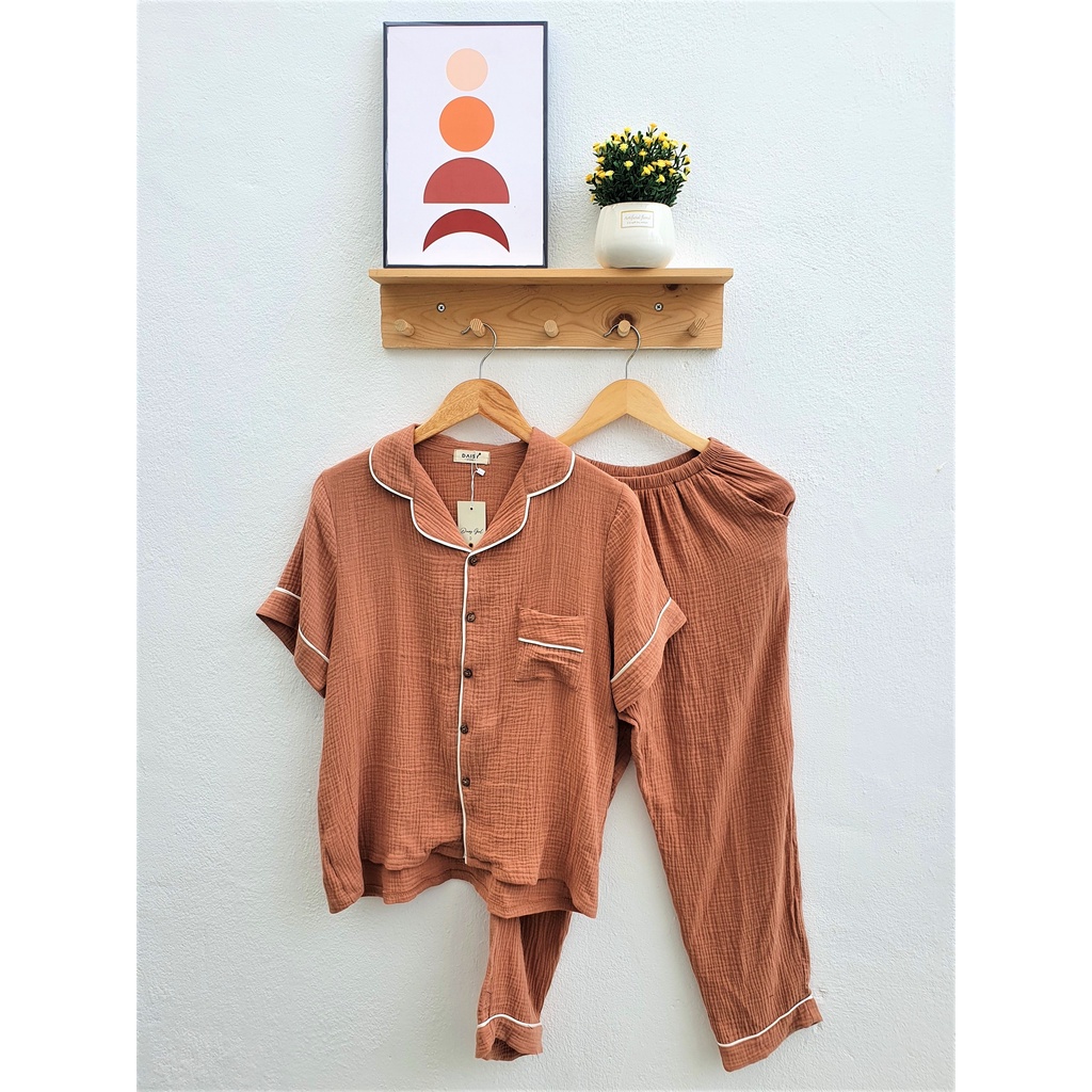 Pyjama mặc nhà đùi xô muslin trơn với bảng màu xinh Hàn