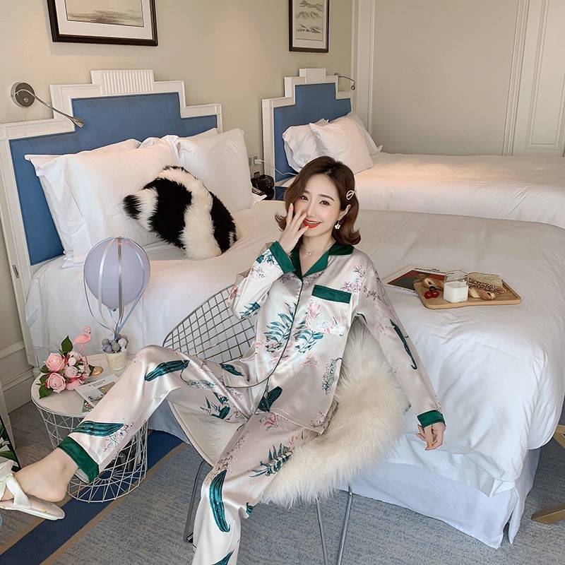 Set đồ ngủ dài tay vải lụa lạnh mỏng nhẹ in họa tiết thời trang xuân thu dễ thương cho nữ