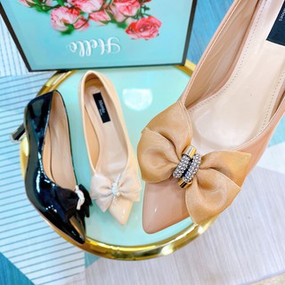 Giày bít mũi gót nhọn, có nơ xinh