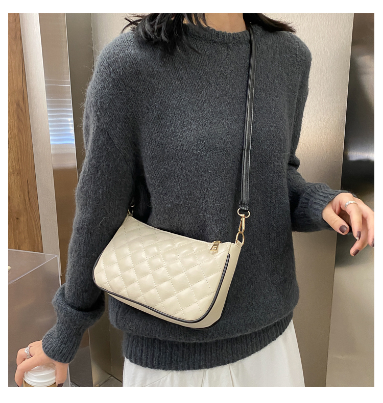 Túi xách đeo chéo thời trang dành cho nữ IELGY