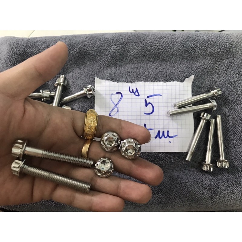 ỐC SALAYA INOX 304 SIZE 8ly5 đầu trụ siêu sáng