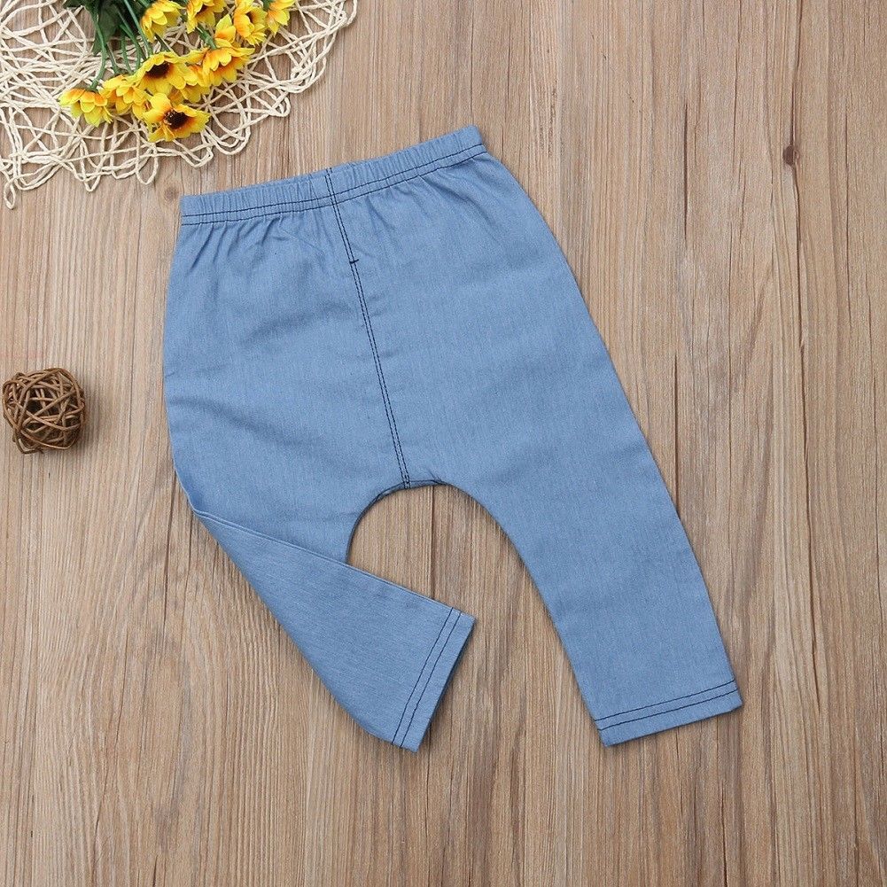 Quần denim in hình động vật đáng yêu cho bé