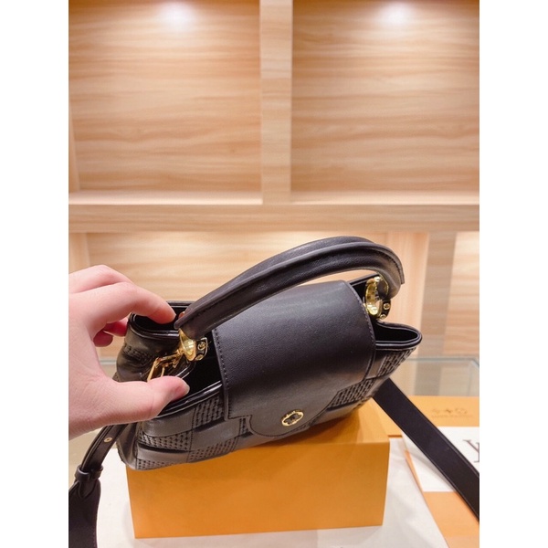 Túi xách Lóuisvuitton capucines sz 27 da bò hàng order