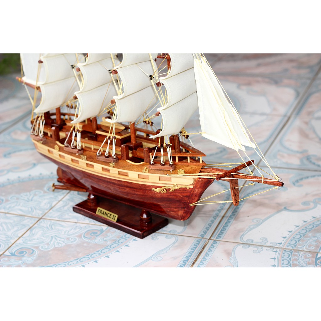 Thuyền buồm trang trí phong thủy, thuyền gỗ trang trí nhà cửa France II Dài 55cm