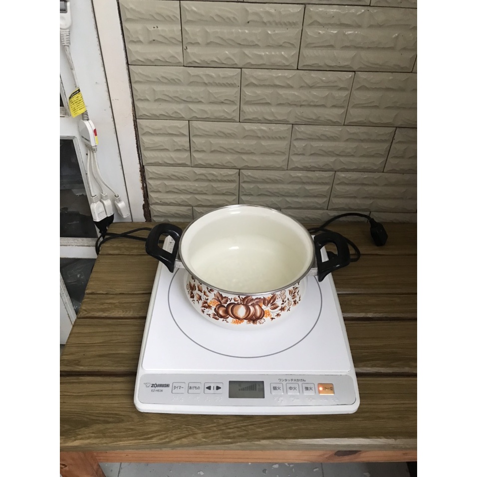 BẾP TỪ ĐƠN NỘI ĐỊA NHẬT ZOJIRUSHI ĐIỆN 100V CÔNG SUẤT 1400W