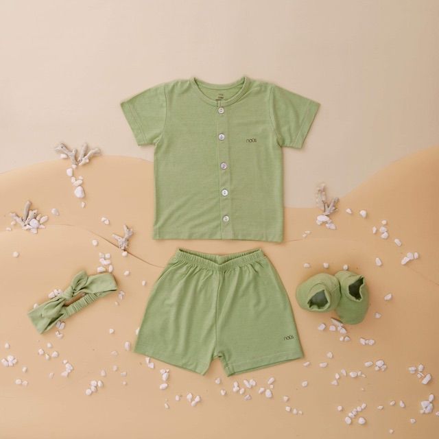 Set quần áo trả khách