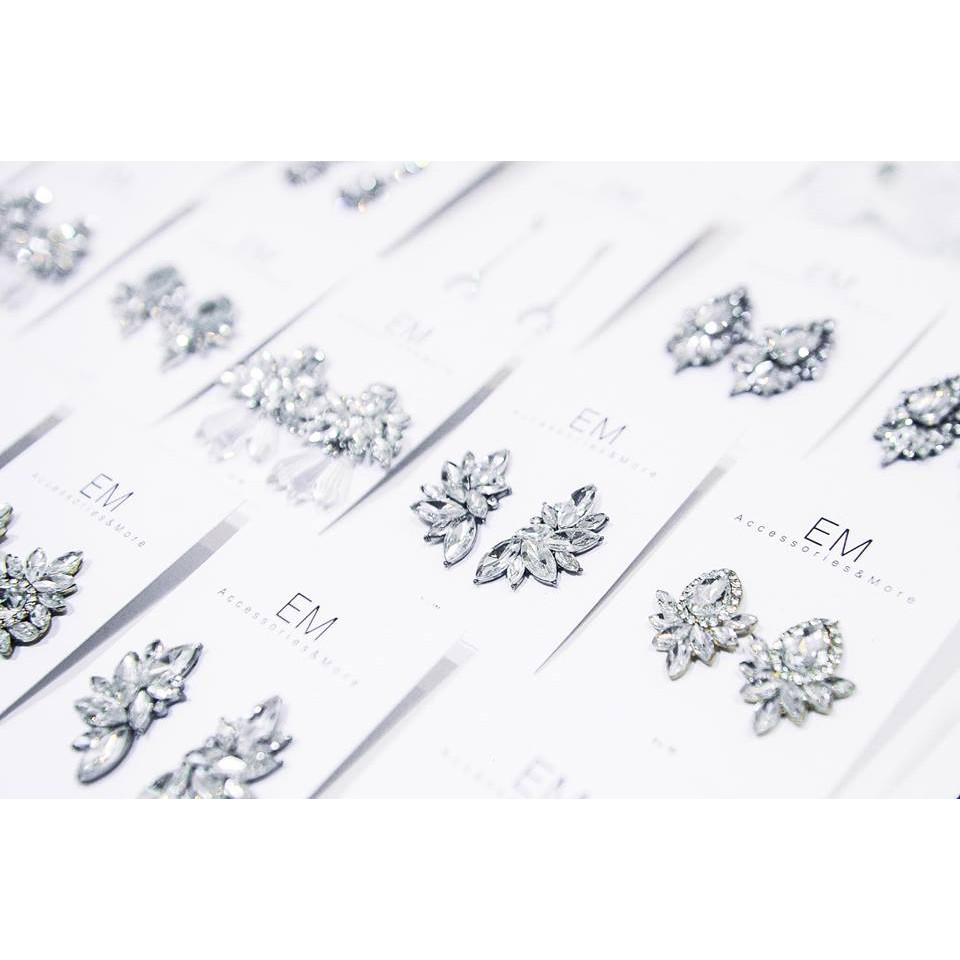 Khuyên đá bản to siêu sáng đẹp