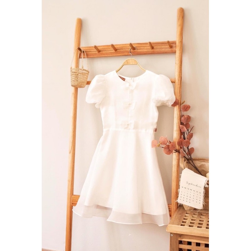 Đầm trắng🌷Hình thật🌷Đầm trắng xoè cổ nơ | BigBuy360 - bigbuy360.vn