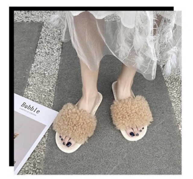 Dép bông trong nhà