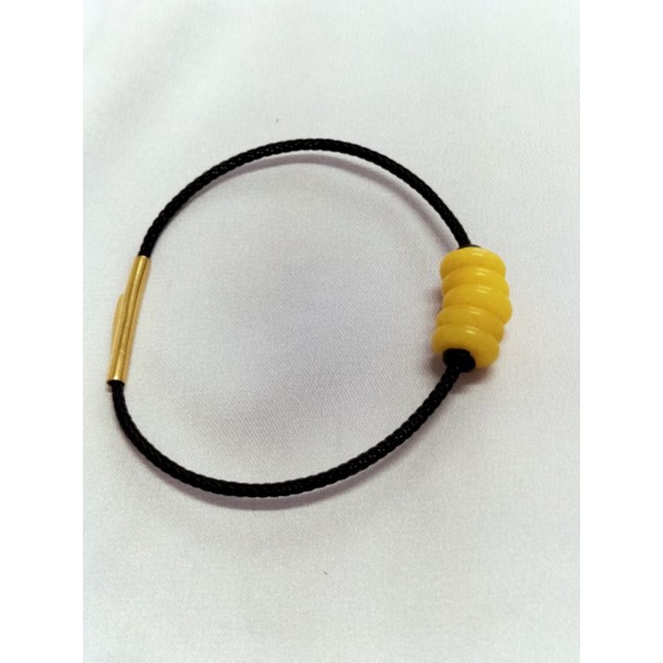 Vòng tay đồng điếu ngũ phúc màu vàng cho mệnh thổ kim may mắn