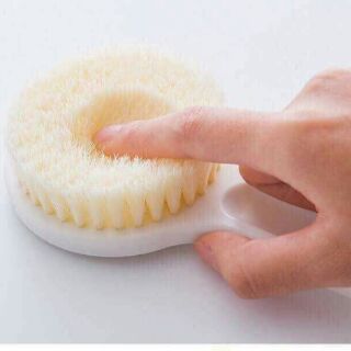 Bàn chải kì lưng Muji