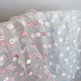 Vải voan thêu hoa 7 cánh dùng để gói hoa 1,6m x 1m