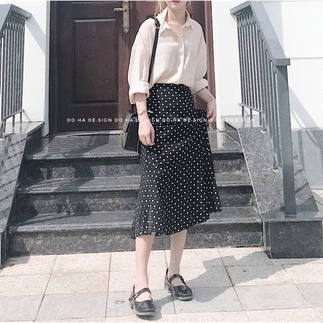 Chân váy chấm bi đuôi cá Moran