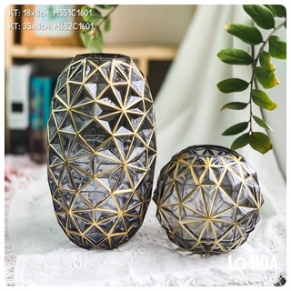 Bình hoa thuỷ tinh phong cách Bắc Âu. (BNKTTCC01601)