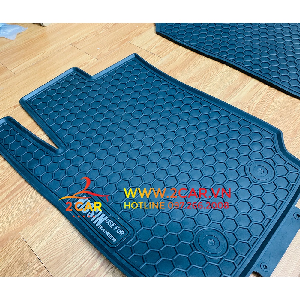 Thảm sàn, lót sàn xe Ford Ranger 2013-2021, Sàn cao su vân tổ ong cao cấp - mẫu Nissin chữ Trắng