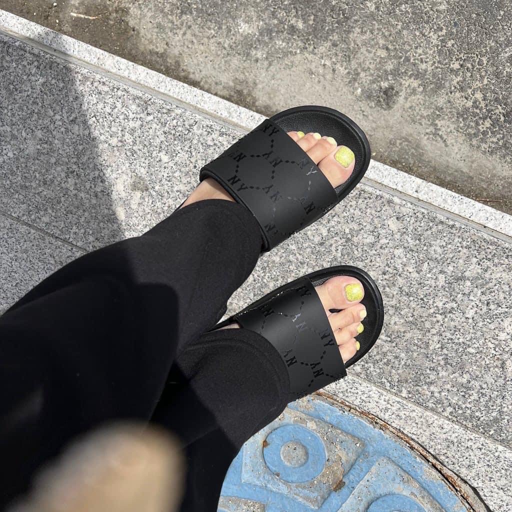 Dép MLB Chunky Mound Diamond Monogram New York Yankees