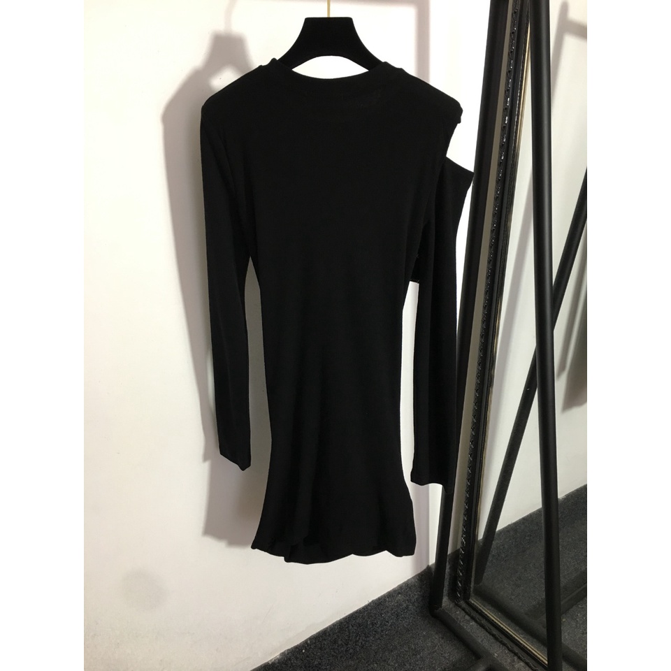 Váy body nữ thời trang cao cấp Yves Saint Laurent YSL thiết kế bó sát, thu hút