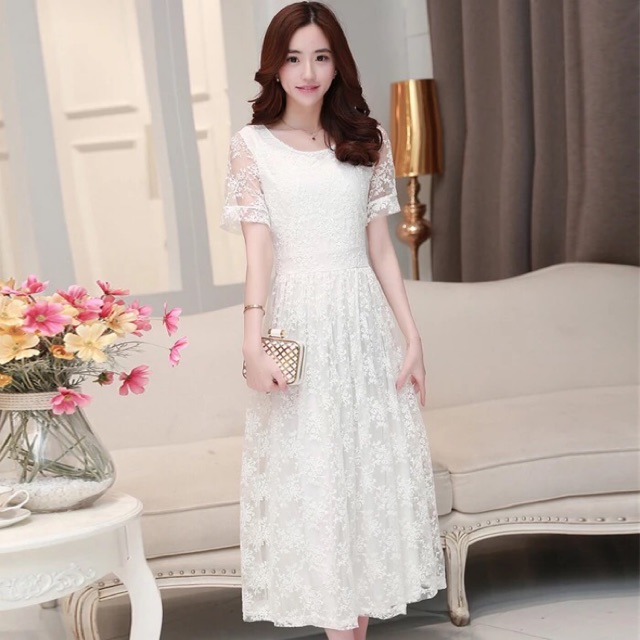Váy ren hoạ tiết