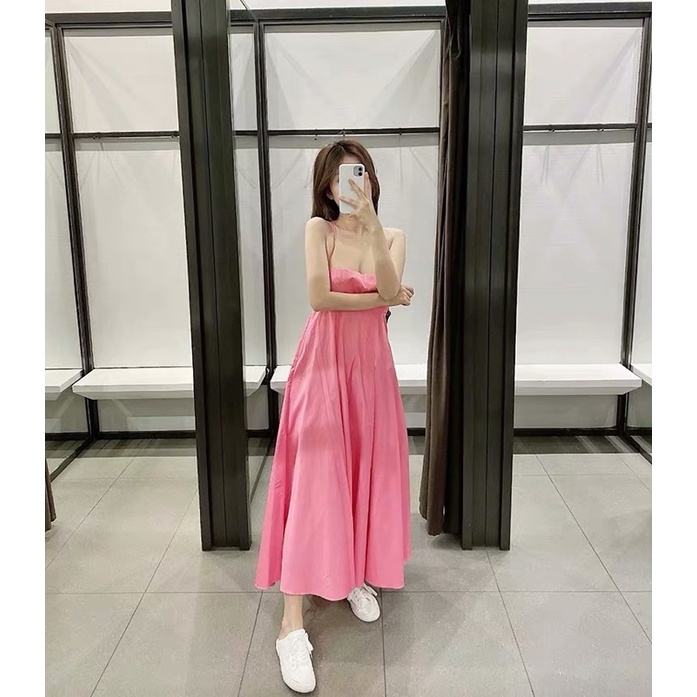 Đầm hai dây hồng