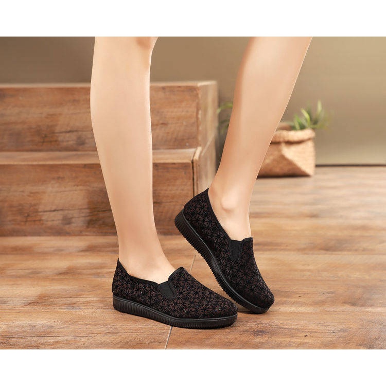 Breathable Giày của mẹ mềm chống trượt người trung niên và người già Bà Già Bắc Kinh Giày phụ nữ già