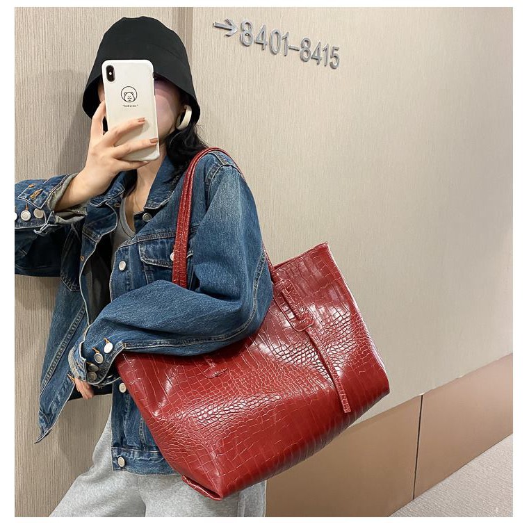 Túi công sở nữ tote da pu để vừa A4 kẹp nách đeo vai in hình gấu đi học đi chơi giá rẻ đẹp