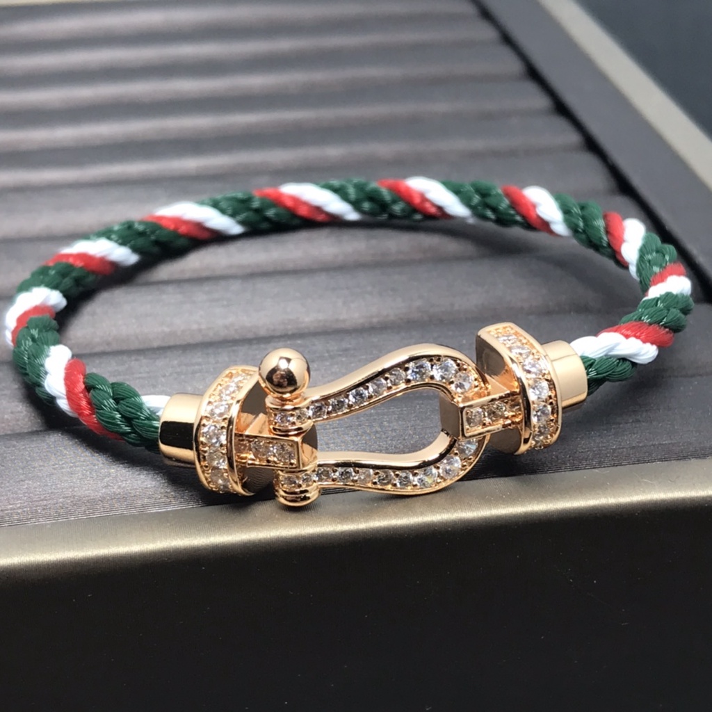 Vòng Tay Nhiều Màu Sắc Đa Dạng Cho Cặp Đôi