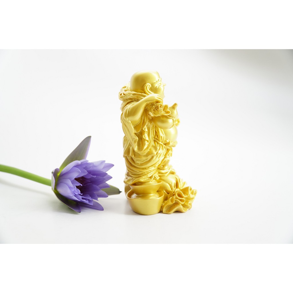 Tượng Phật Di Lặc nhũ vàng đứng trên bao tiền vàng chiêu tài lộc - Cao 14cm | BigBuy360 - bigbuy360.vn