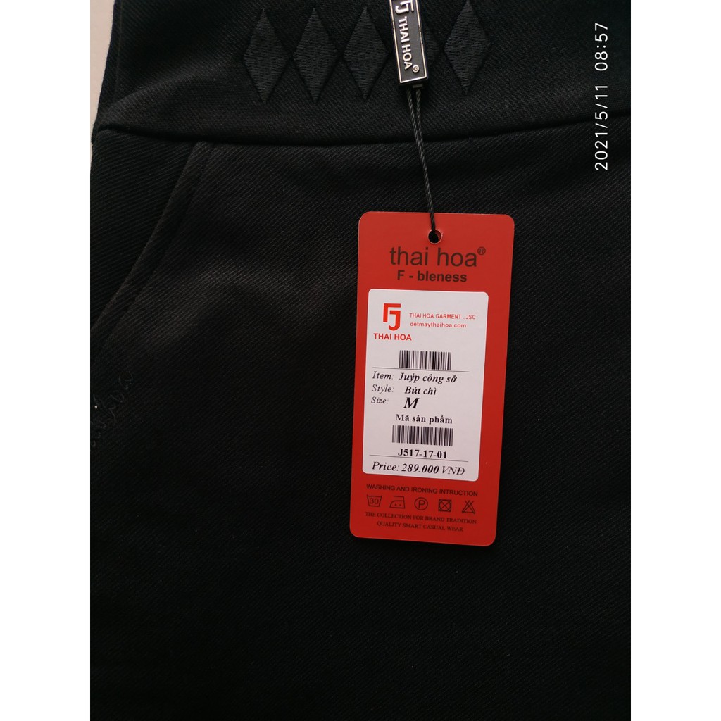 Chân váy Thái Hòa chất đẹp co giãn màu đen trơn J281-17 và đen thêu trang trí J517-17