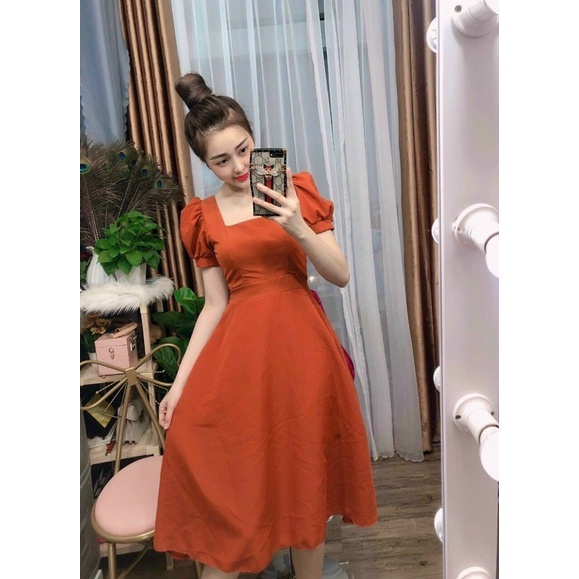 Đầm xoè trơn cổ vuông tay ngắn phồng có dây thắt eo kèm mút ngực-hình thật.