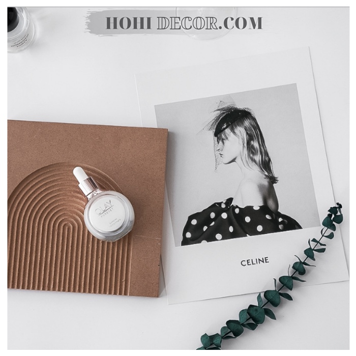 Bìa Tạp Chí Thời Trang, Poster Chụp Ảnh Quần Áo, Đạo Cụ Trang Trí Chụp Hình Sản Phẩm - HoHi Decor