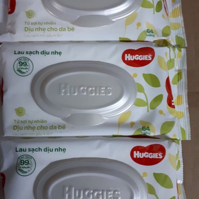 Thùng 12 gói khăn ướt Huggies 64 tờ loại không mùi - 72 tờ ca cao, bơ lạc