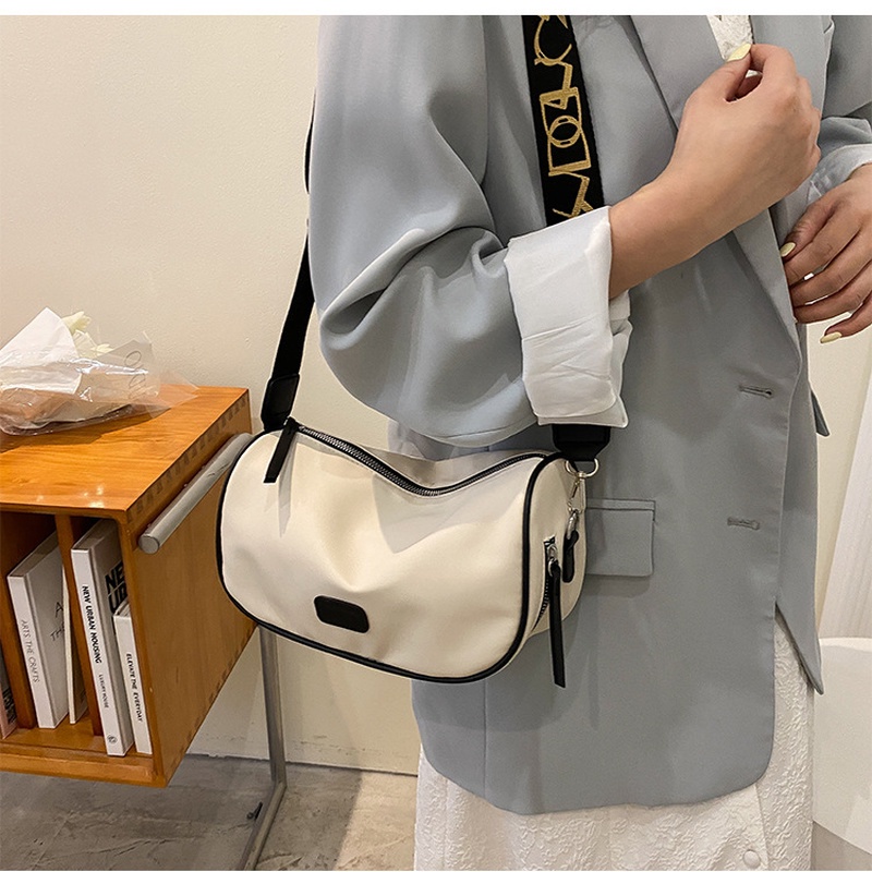 Túi Đeo Chéo Hình Vuông Nhỏ Màu Trơn Đơn Giản NB00209